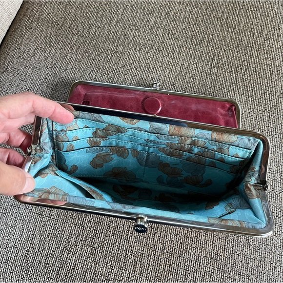 Hobo Lauren Wallet - Picture 6 of 9